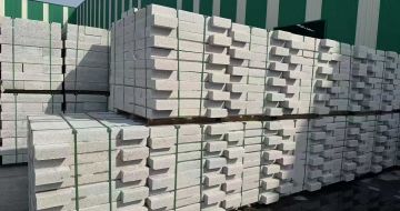 吕梁芝麻白路沿石