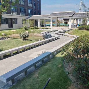 吕梁 芝麻灰小区坐凳&栏杆安装效果