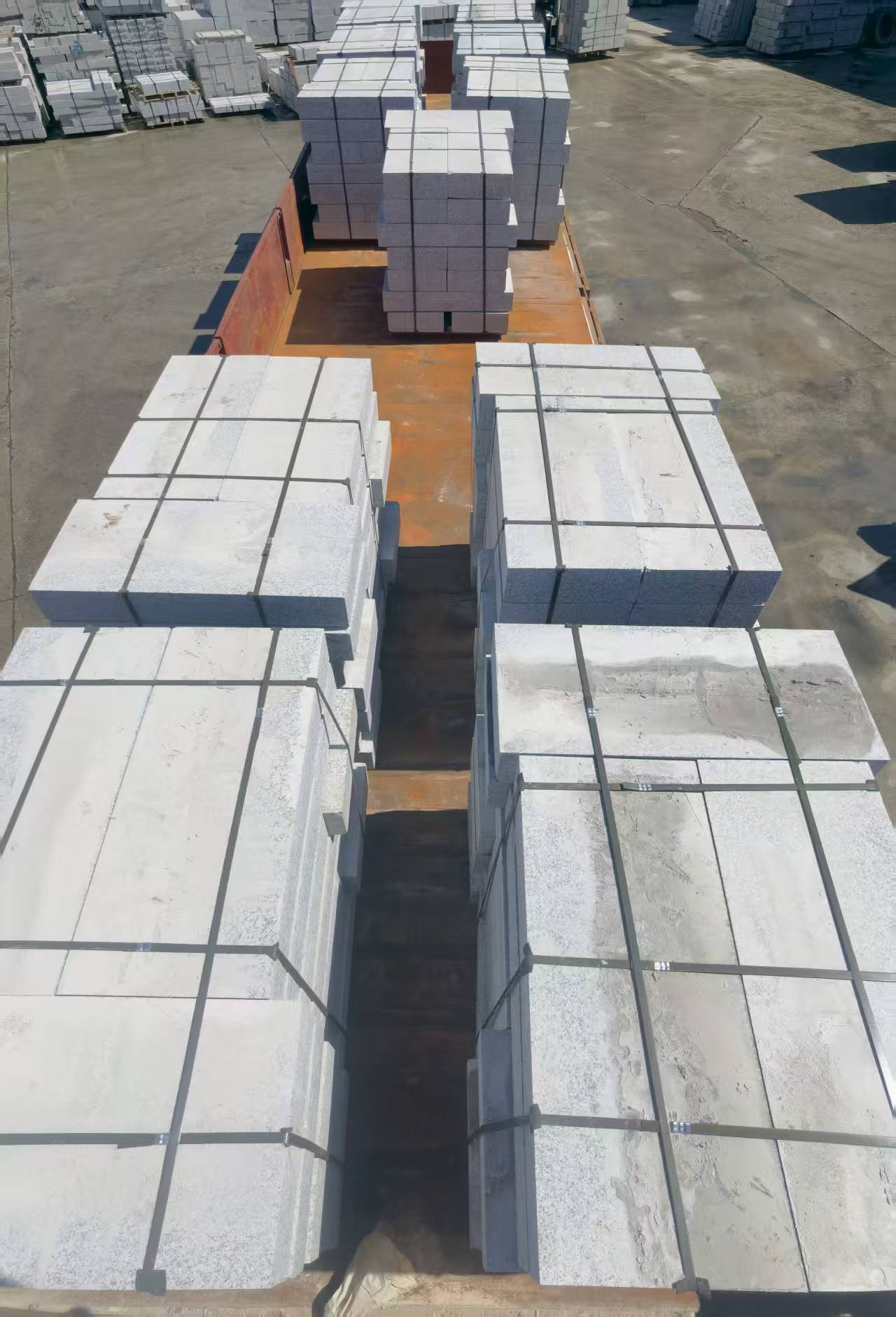 吕梁 路沿石装车出货