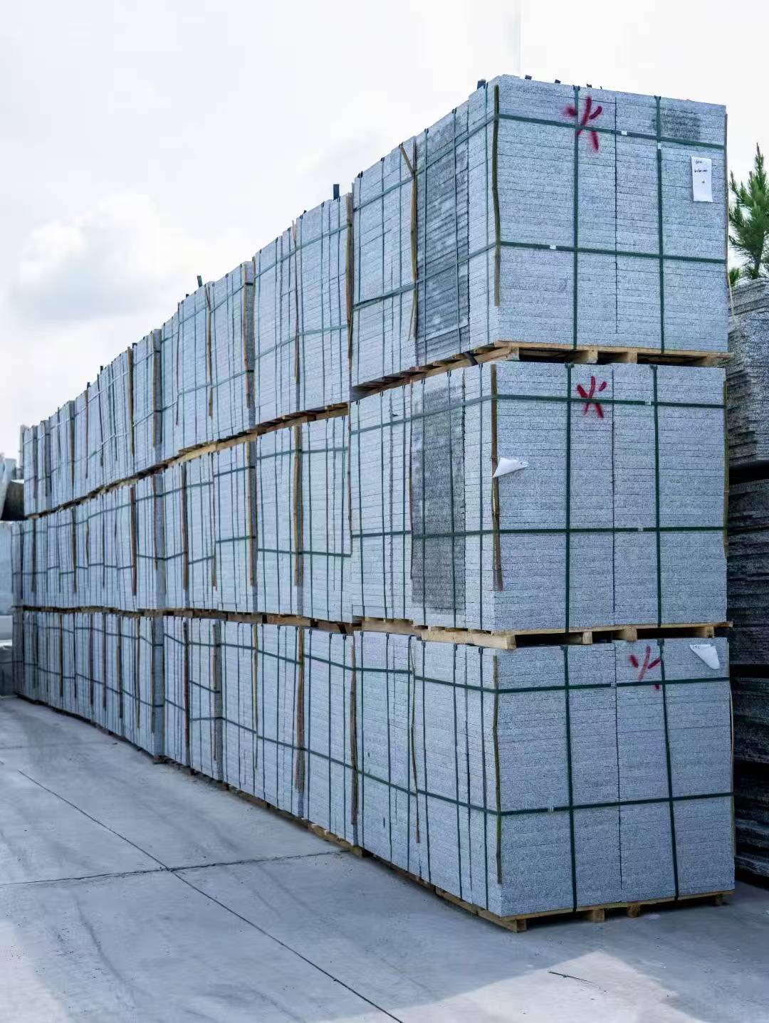 吕梁 芙蓉白3公分火烧地铺成品300*600